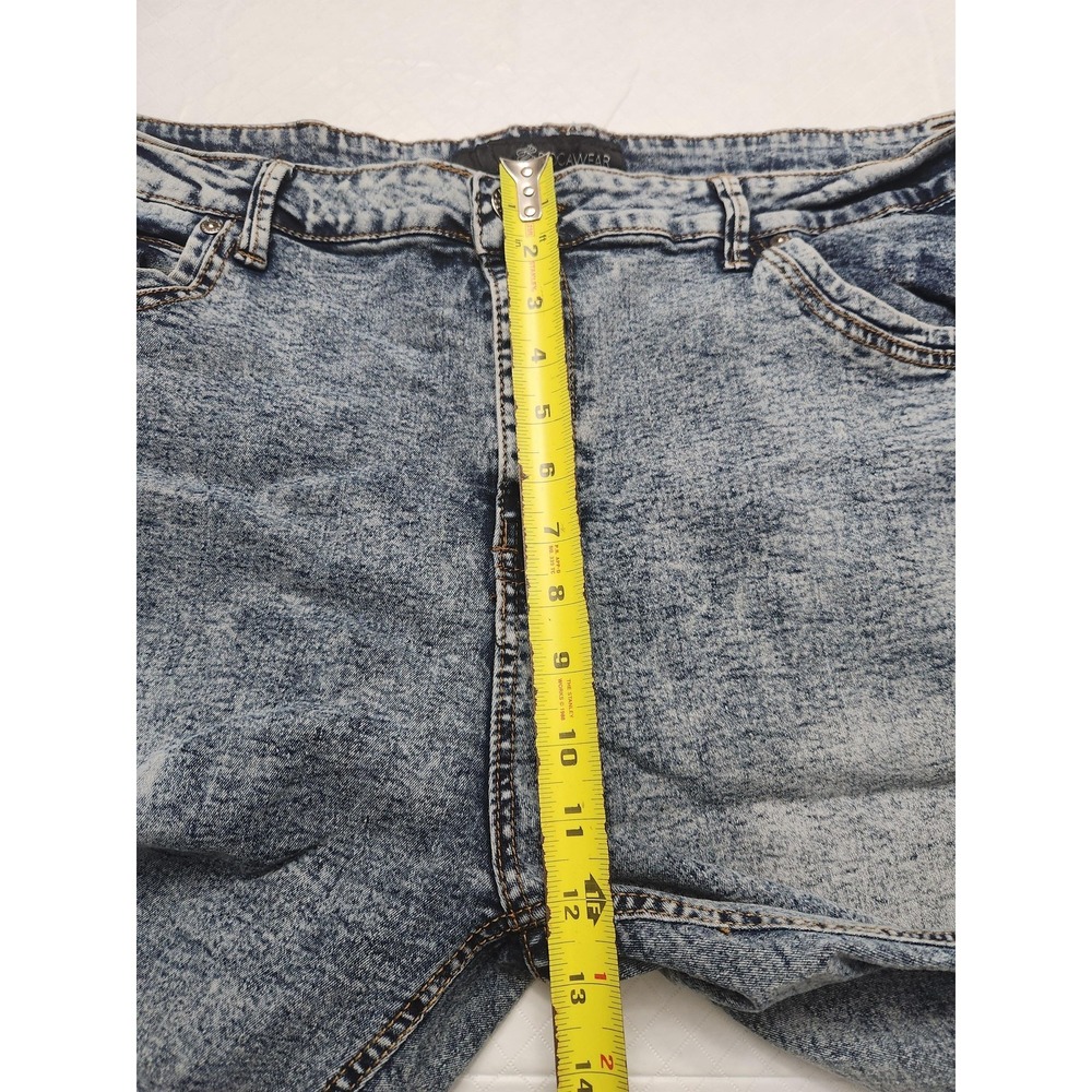 Rocawear Denim Bermuda Shorts Mens 42 Blue Acid Wash Relaxed Fit Stretch - Picture 9 of 15